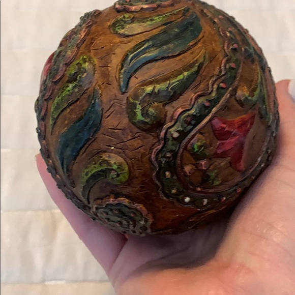 Decorative sphere. - Picture 2 of 3